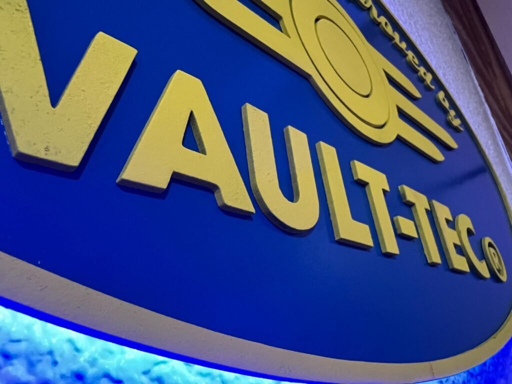 Cartel VAULT-TEC